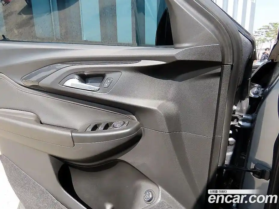 Chevrolet TrailBlazer 2020 1.3 гидро в Москве, фото 12