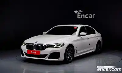 BMW 5-Series, 2022
