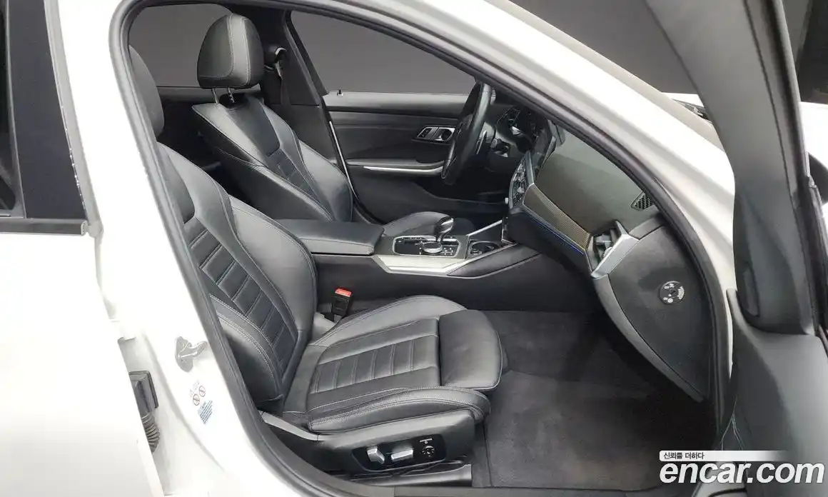 BMW 3-Series 2021 2.0 гидро в Москве, фото 11