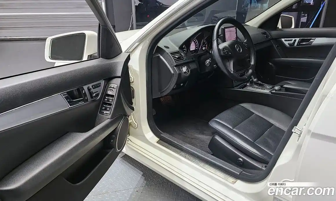 Mercedes-Benz C-Class 2010 1.8 гидро в Москве, фото 11