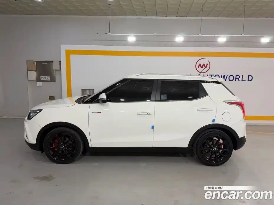 SsangYong TIBOLI 2018 1.6 гидро в Москве № 1613555, фото 3