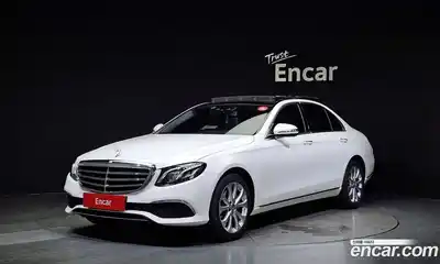 Mercedes-Benz E-Class, 2016