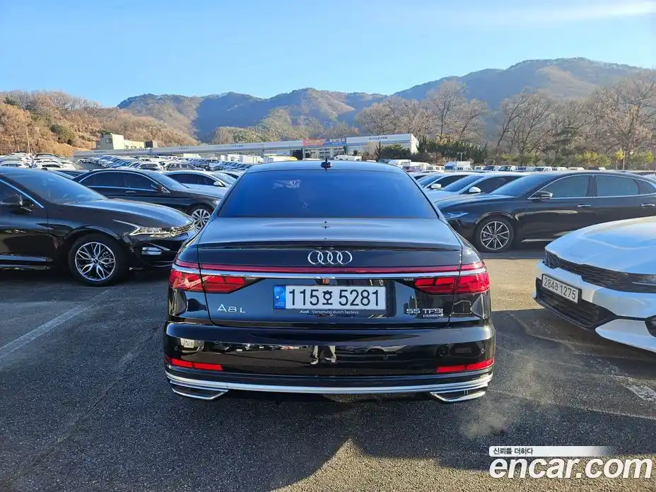 Audi A8 2021 3.0 гидро в Москве № 164086, фото 4