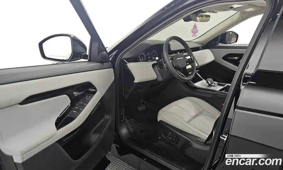 Land Rover Range-Rover Evoque 2024 2.0 гидро в Москве № 165929, фото 10