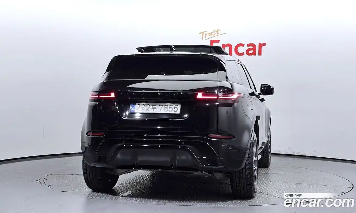 Land Rover Range-Rover Evoque 2024 2.0 гидро в Москве № 165931, фото 4