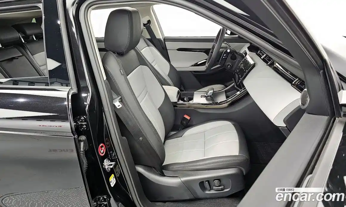 Land Rover Range-Rover Evoque 2024 2.0 гидро в Москве № 165931, фото 10