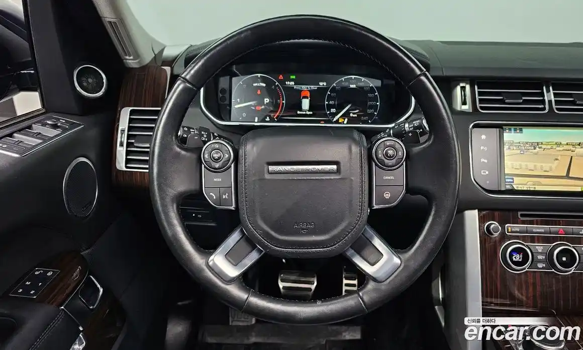 Land Rover Range-Rover 2016 4.4 гидро в Москве, фото 13