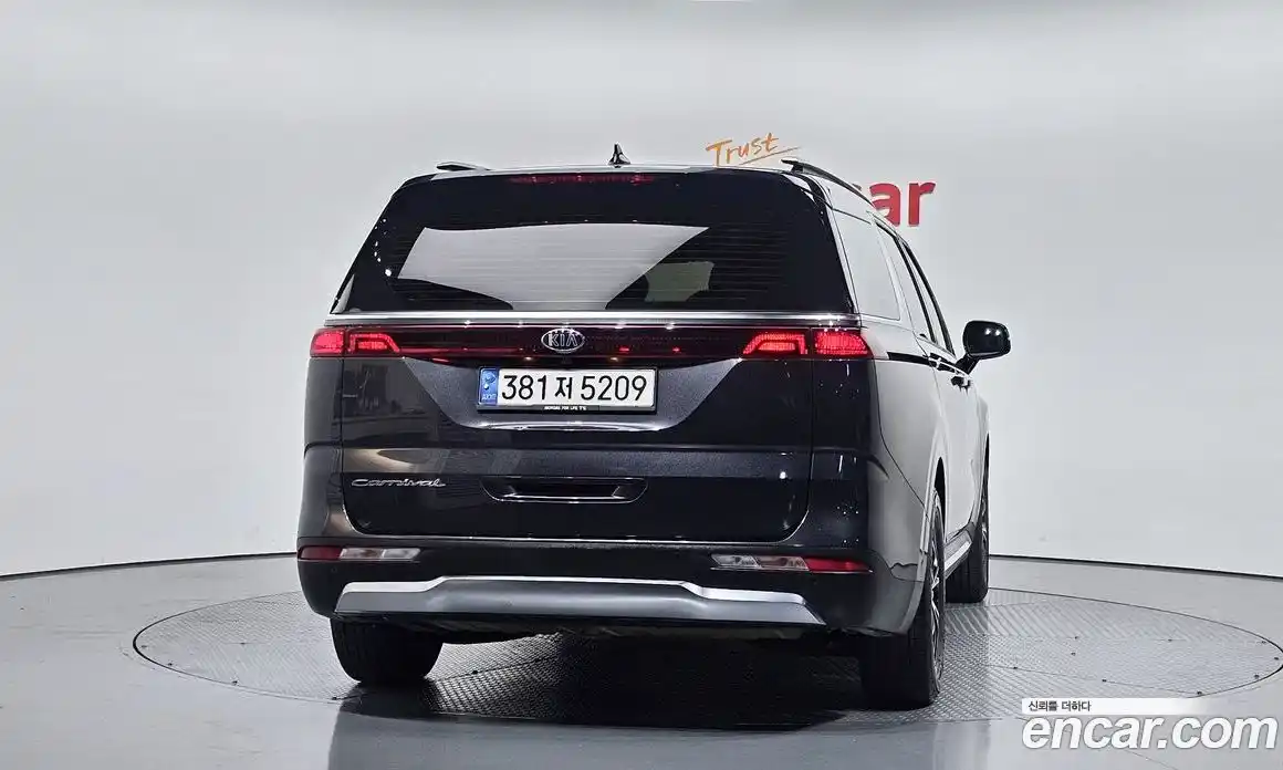 Kia Canival 2021 2.2 гидро в Москве № 1685169, фото 4