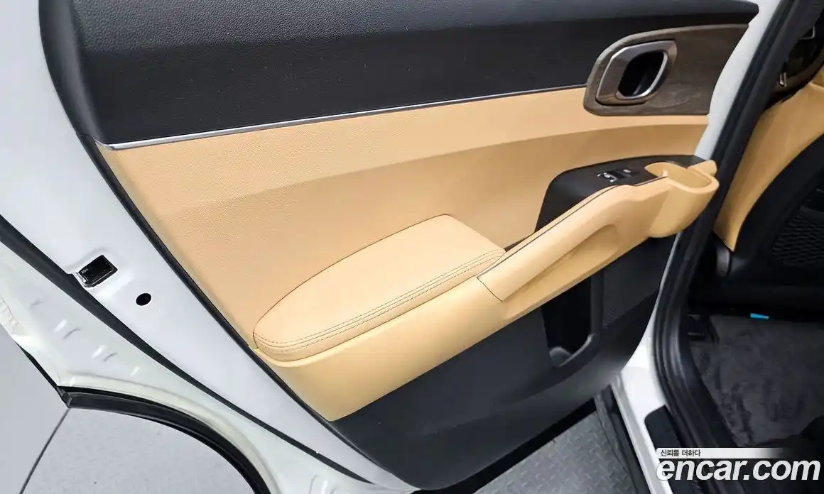 Kia Sorento 2022 1.6 гидро в Москве, фото 15