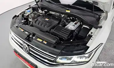 Volkswagen Tiguan 2022 2.0 гидро в Москве № 168790, миниатюра 6