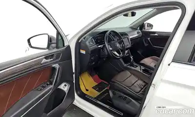 Volkswagen Tiguan 2022 2.0 гидро в Москве № 168790, миниатюра 10