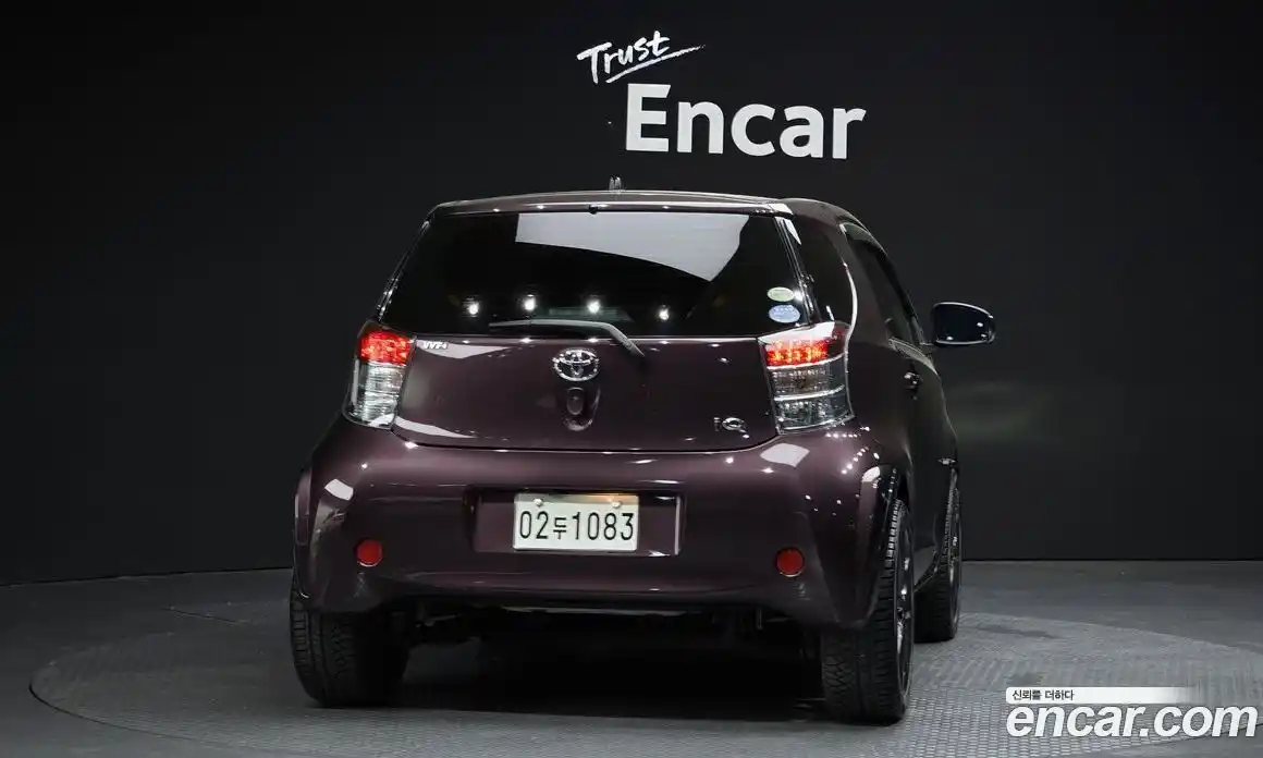Toyota iQ 2010 1.0 гидро в Москве № 170093, фото 4
