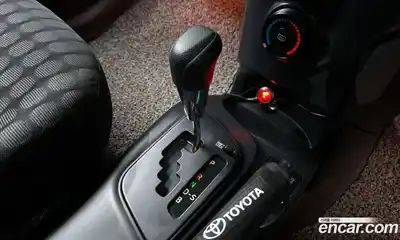 Toyota iQ 2010 1.0 гидро в Москве № 170093, миниатюра 9