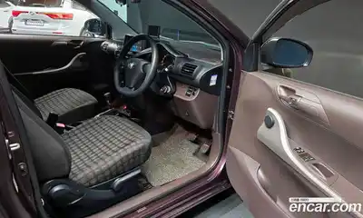 Toyota iQ 2010 1.0 гидро в Москве № 170093, миниатюра 10