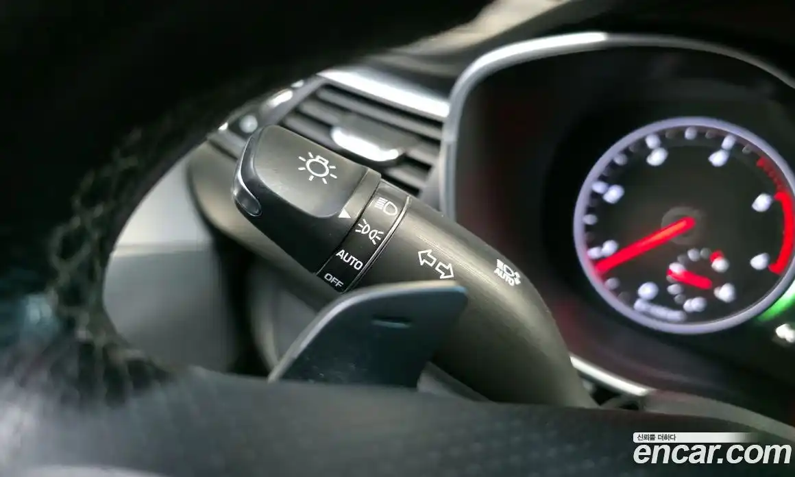 Genesis G70 2018 2.2 гидро в Москве № 18726, фото 20