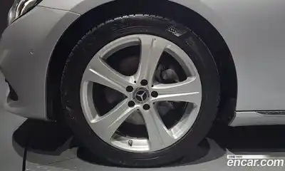 Mercedes-Benz E-Class 2018 2.0 гидро в Москве, миниатюра 5