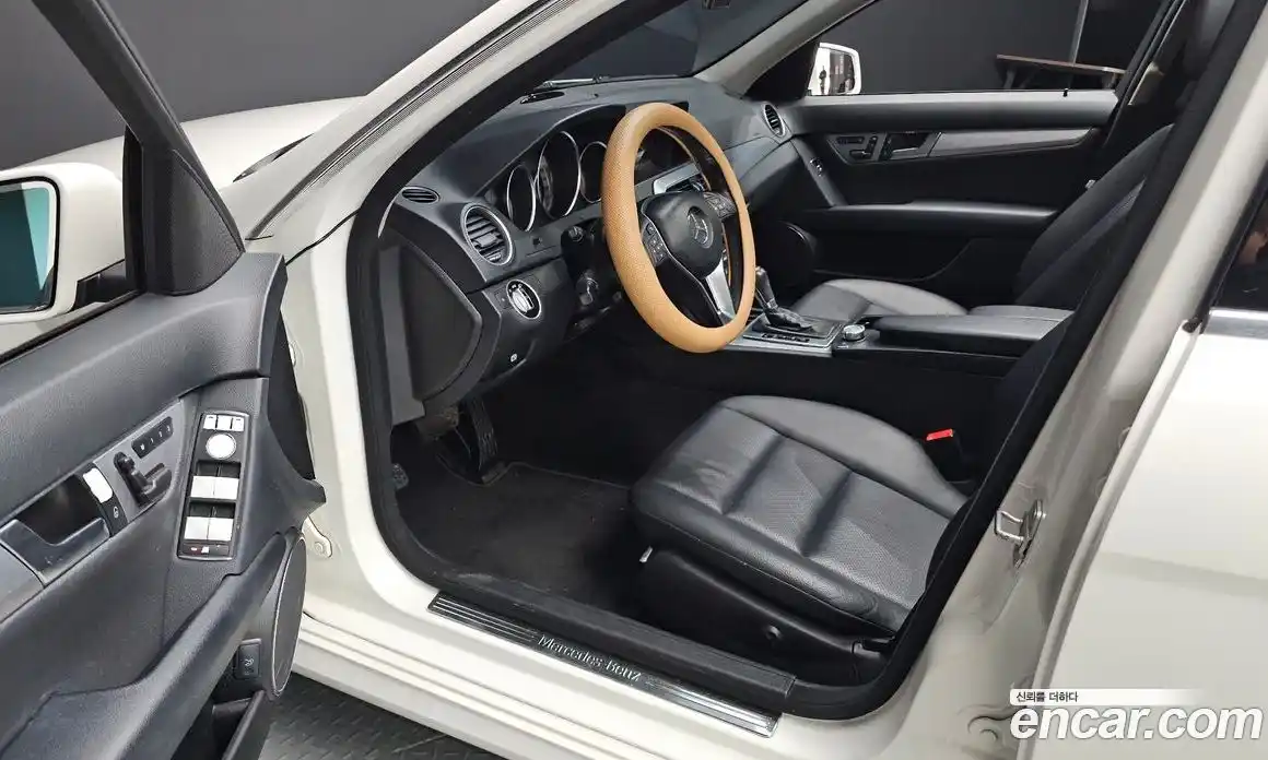 Mercedes-Benz C-Class 2011 1.8 гидро в Москве, фото 11