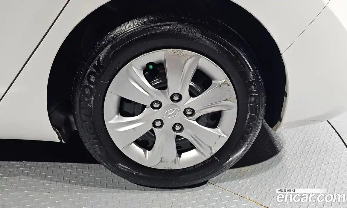 Hyundai Avante 2011 1.6 гидро в Москве, фото 5
