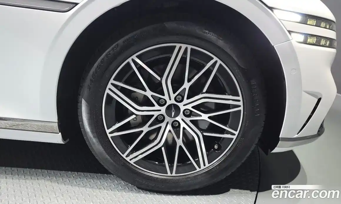 Genesis G90 2022 3.5 гидро в Москве, фото 7