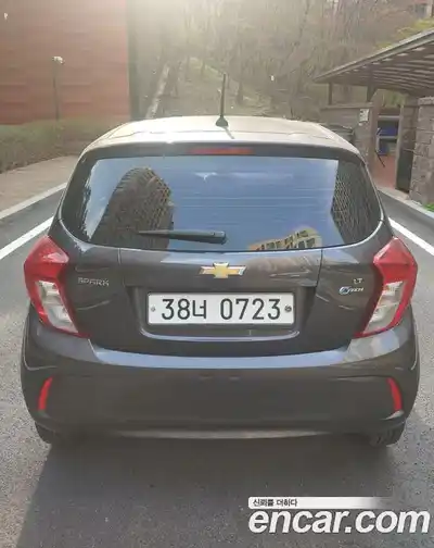 Chevrolet Spark 2015 1.0 механика в Москве № 1979519, миниатюра 2