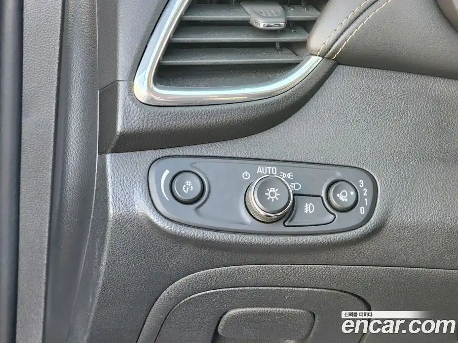 Chevrolet Trax 2017 1.6 гидро в Москве, фото 13