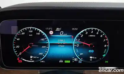 Mercedes-Benz E-Class 2021 2.0 гидро в Москве № 1981077, миниатюра 8