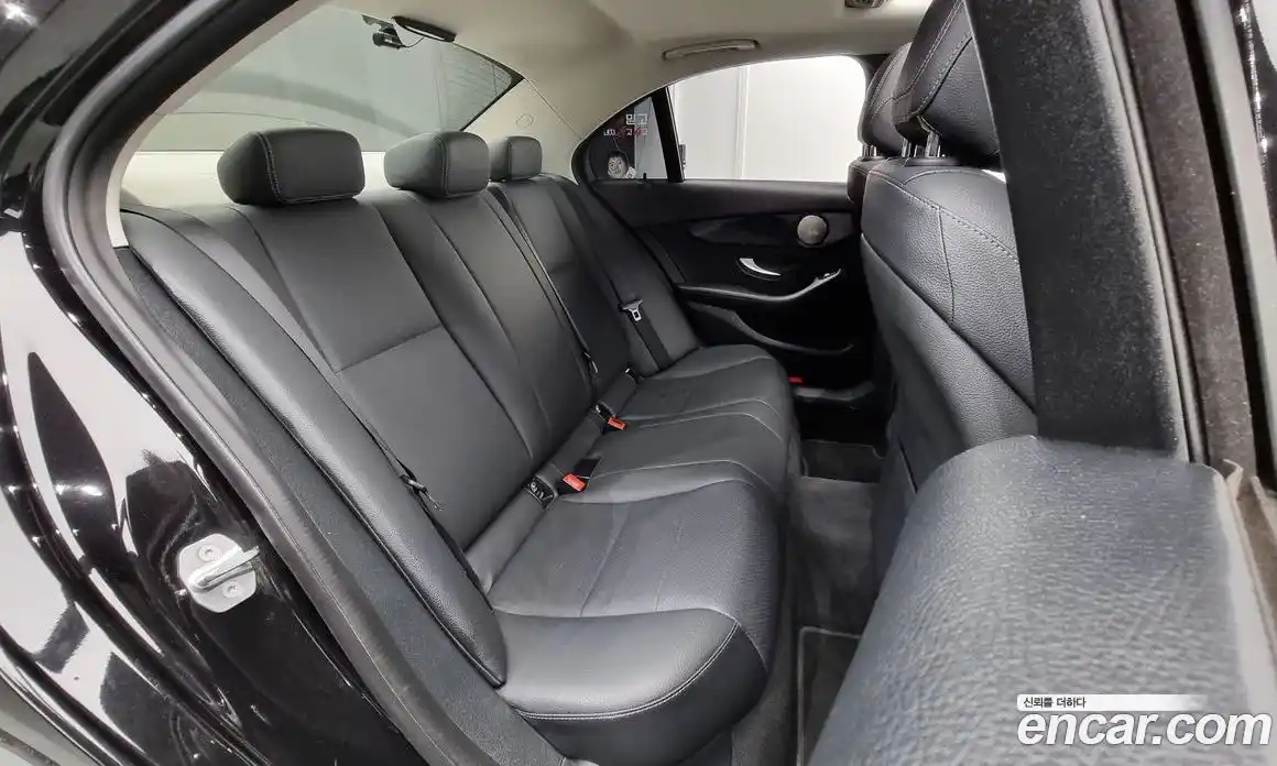Mercedes-Benz C-Class 2018 2.0 гидро в Москве, фото 19
