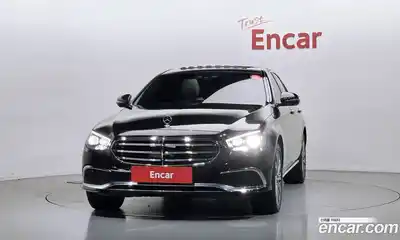Mercedes-Benz E-Class 2023 2.0 гидро в Москве № 1981100, миниатюра 3