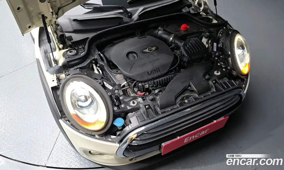 Mini Cooper 2014 1.5 гидро в Москве № 198468, фото 6