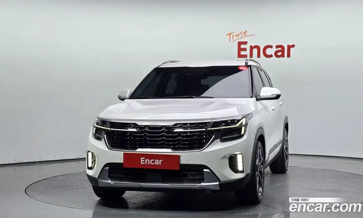 Kia Seltos 2022 2.0 гидро в Москве, фото 3