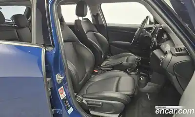 Mini Cooper 2015 1.5 гидро в Москве № 211190, миниатюра 10