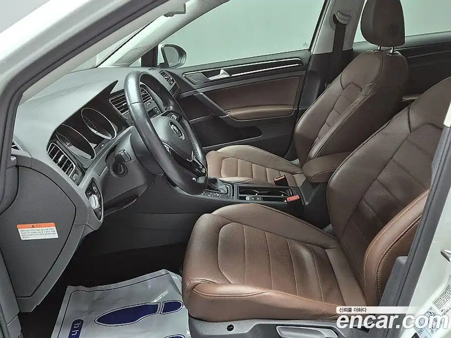 Volkswagen Golf 2015 1.6 гидро в Москве, фото 12