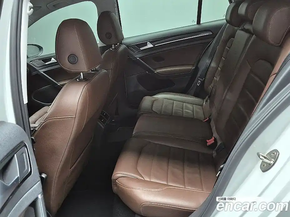 Volkswagen Golf 2015 1.6 гидро в Москве, фото 13