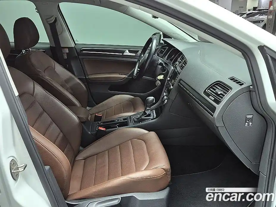 Volkswagen Golf 2015 1.6 гидро в Москве, фото 14