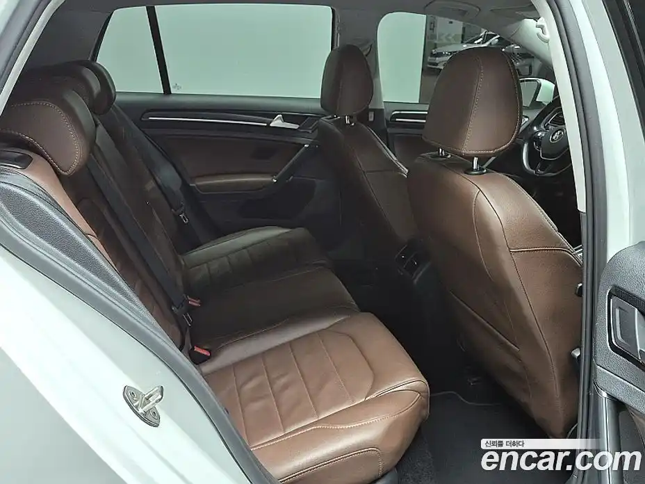 Volkswagen Golf 2015 1.6 гидро в Москве, фото 15