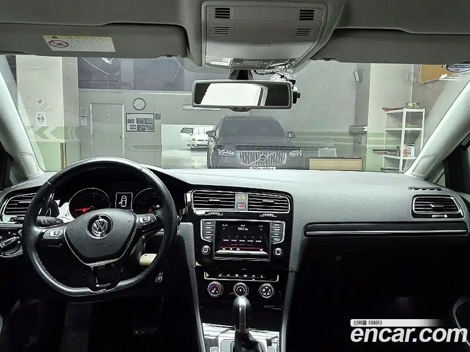 Volkswagen Golf 2015 1.6 гидро в Москве, фото 9