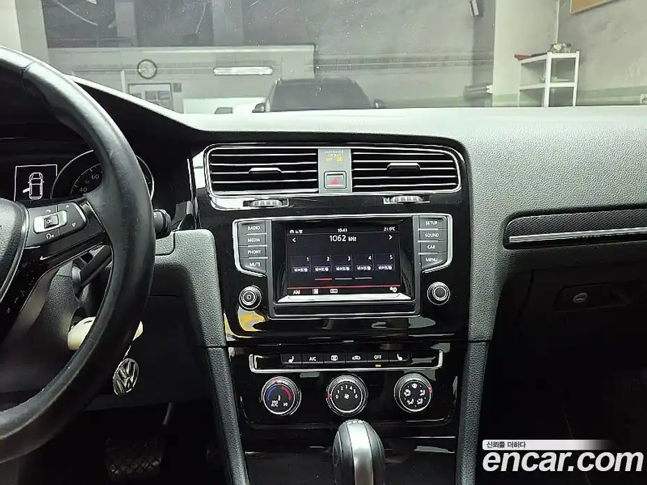 Volkswagen Golf 2015 1.6 гидро в Москве, фото 10