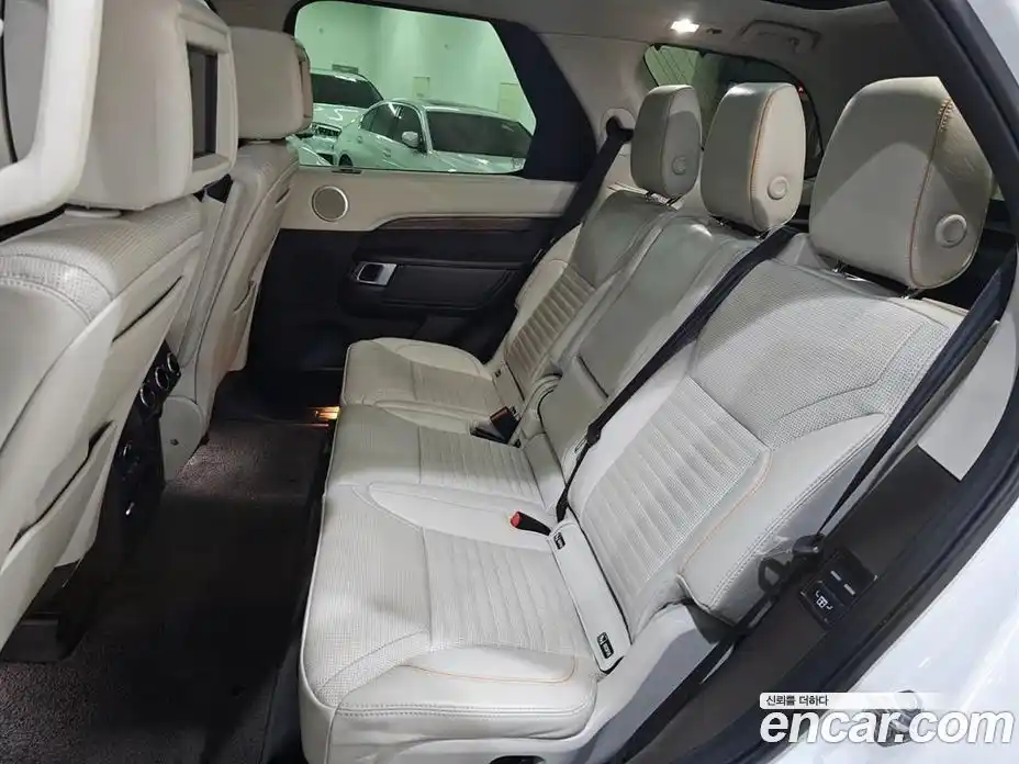 Land Rover Discovery 2017 3.0 гидро в Москве № 213821, фото 11