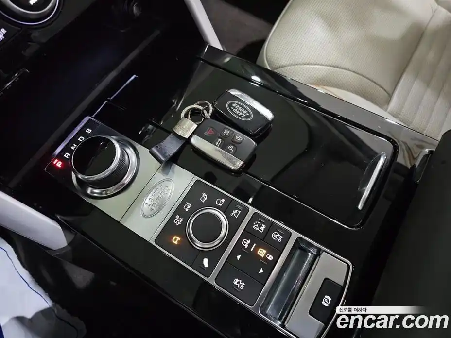 Land Rover Discovery 2017 3.0 гидро в Москве № 213821, фото 12