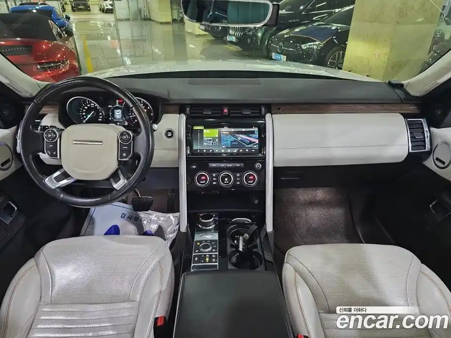 Land Rover Discovery 2017 3.0 гидро в Москве № 213821, фото 7