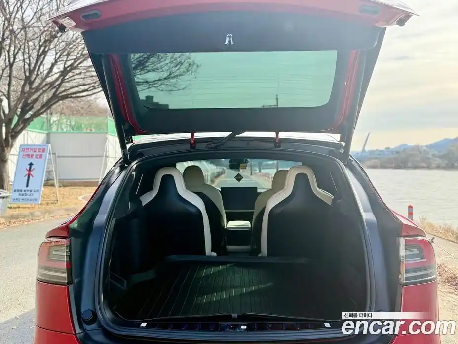 Tesla Model X 2023 0.3 гидро, фото 9