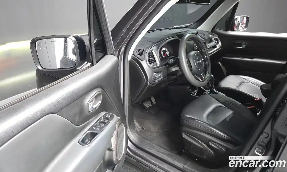 Jeep Renegade 2020 2.4 гидро в Москве № 215431, фото 11