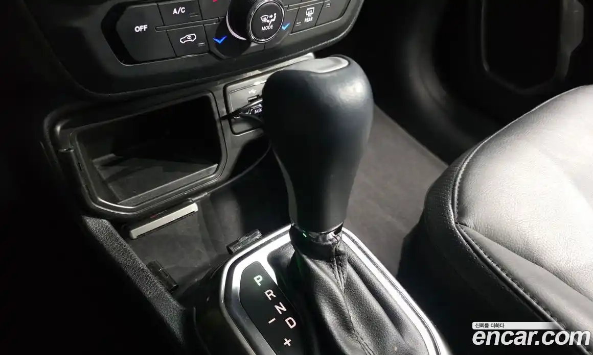 Jeep Renegade 2020 2.4 гидро в Москве № 215431, фото 9