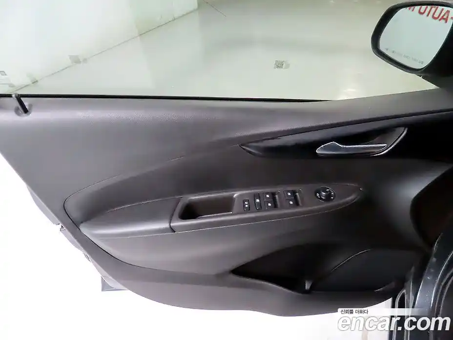 Chevrolet Spark 2020 1.0 гидро в Москве, фото 13
