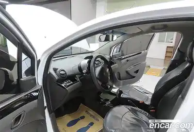 Chevrolet Spark 2012 1.0 механика в Москве № 2200479, миниатюра 11