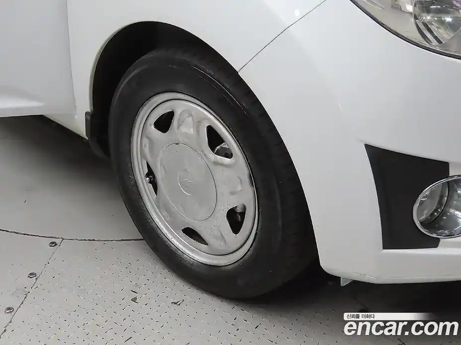 Chevrolet Spark 2012 1.0 механика в Москве № 2200479, фото 5