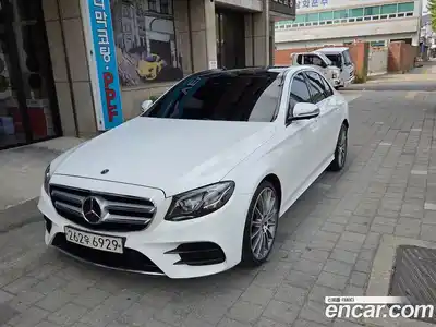 Mercedes-Benz E-Class E350 4MATIC AMG Line