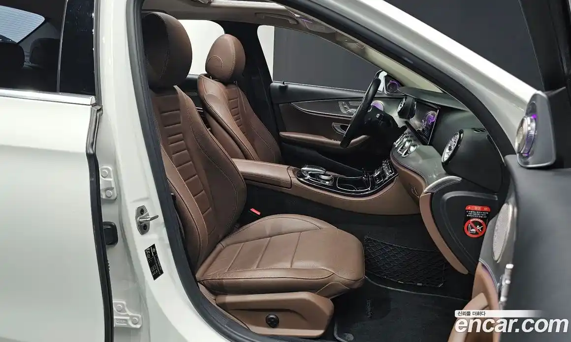 Mercedes-Benz E-Class 2019 2.0 гидро в Москве № 2201711, фото 13