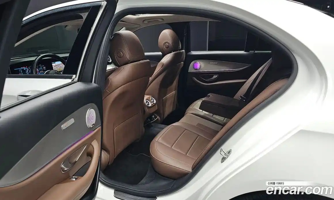 Mercedes-Benz E-Class 2019 2.0 гидро в Москве № 2201711, фото 18