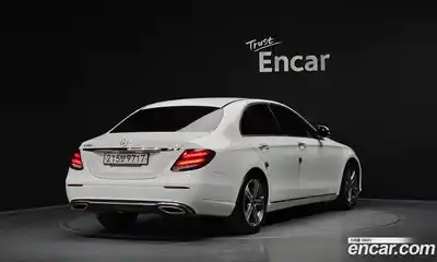 Mercedes-Benz E-Class 2019 2.0 гидро в Москве № 2201711, миниатюра 2